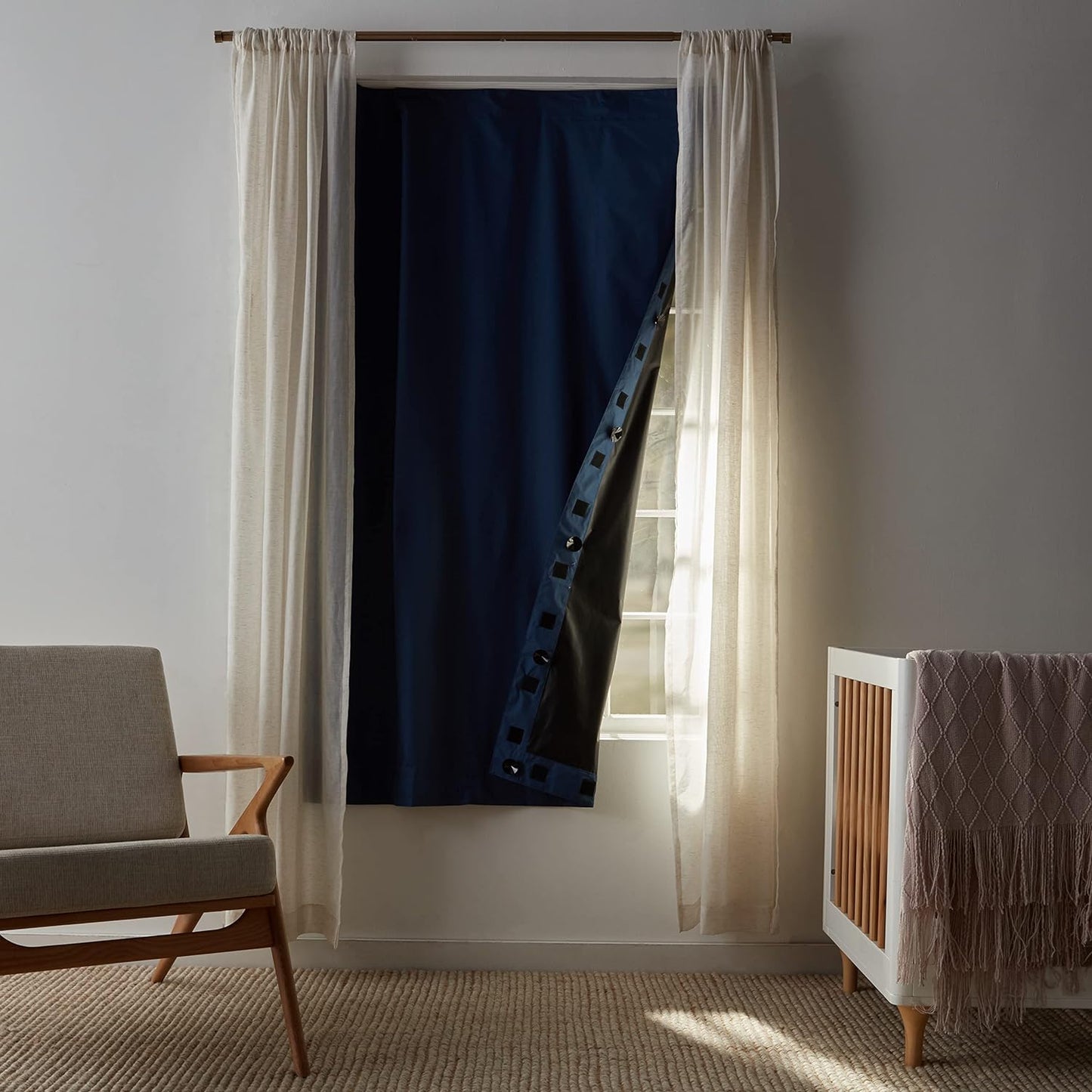 Amazon Basics Portable Travel Window Blackout Curtain Shades w/ Suction Cups (NEW)
