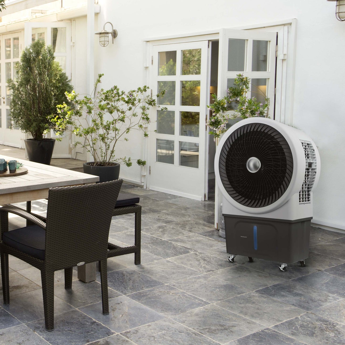 evaporative-cooler-fec3k5ga00-white-4