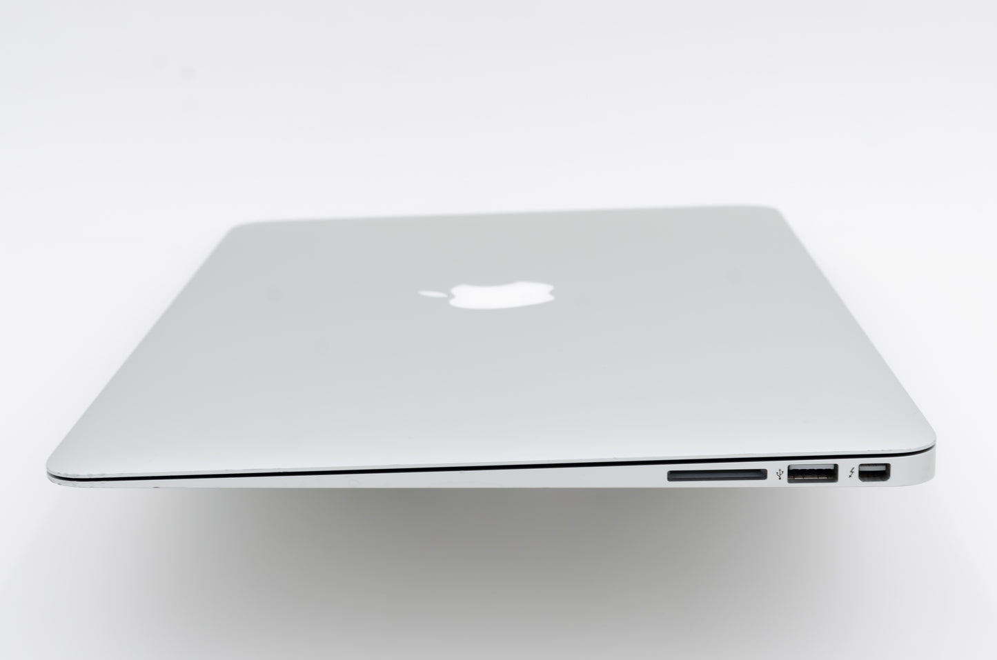apple-early-2015-13.3-inch-macbook-air-a1466-aluminum-dci5 - 1.6ghz processor, 8gb ram, hd 6000 - 1.5gb gpu-mjve2ll/a-3