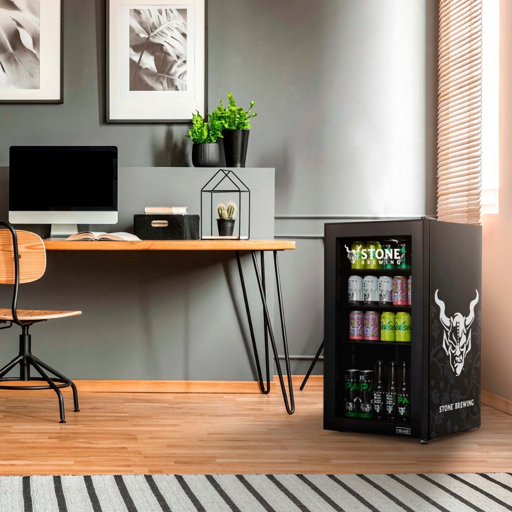 stone®-brewing-beverage-fridge-sbc126sb00-black-6