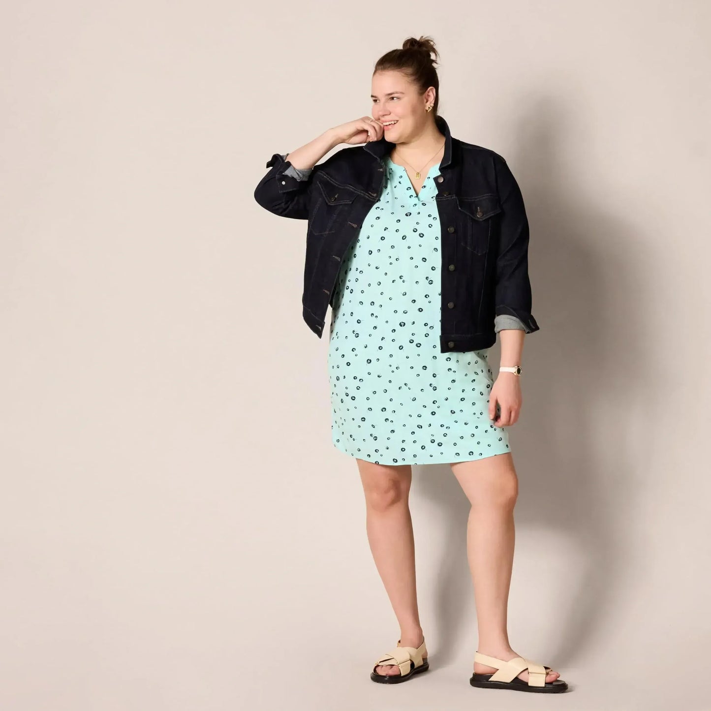 Amazon Essentials Women's Sleeveless Woven Shift Dress (NEW)