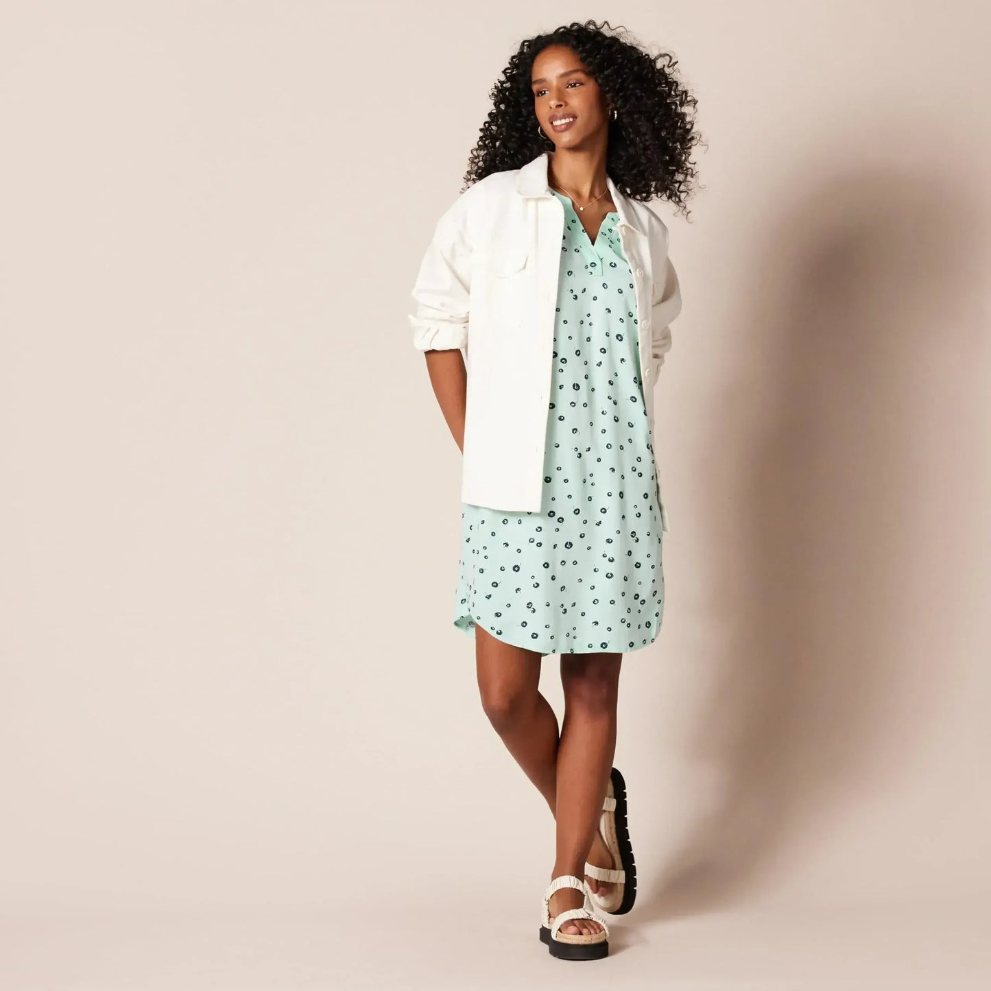 Amazon Essentials Women's Sleeveless Woven Shift Dress (NEW)