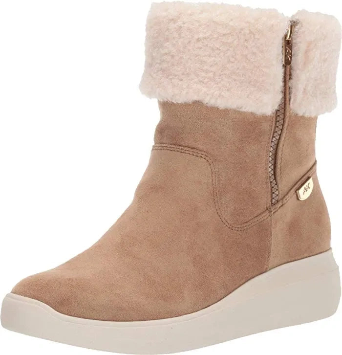 Women S Cushioned Water Resistant Round Toe Wedge Rain Boots Size 10 M (NEW)