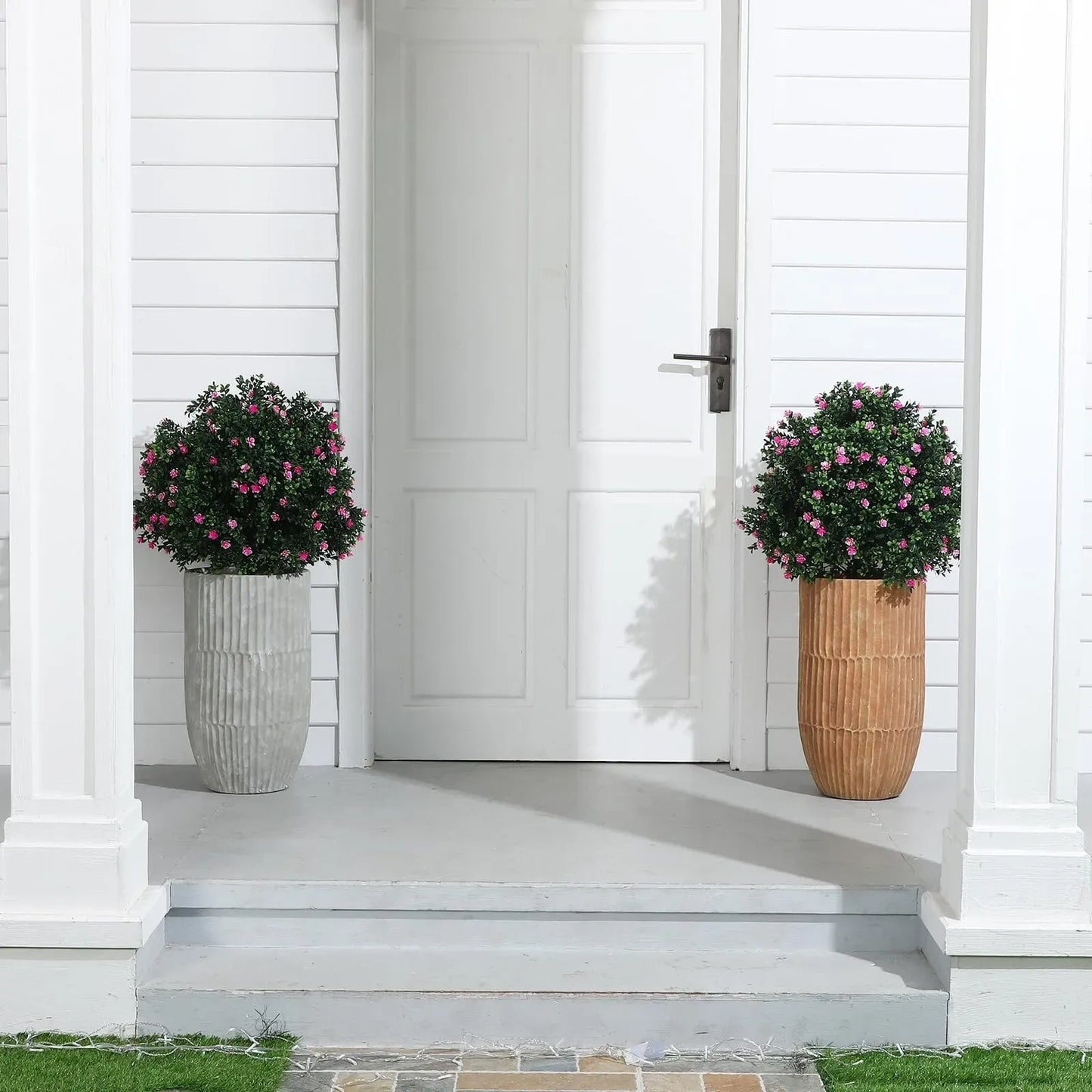 Artificial boxwood balls with pink flowers 6 Pieces (NEW)