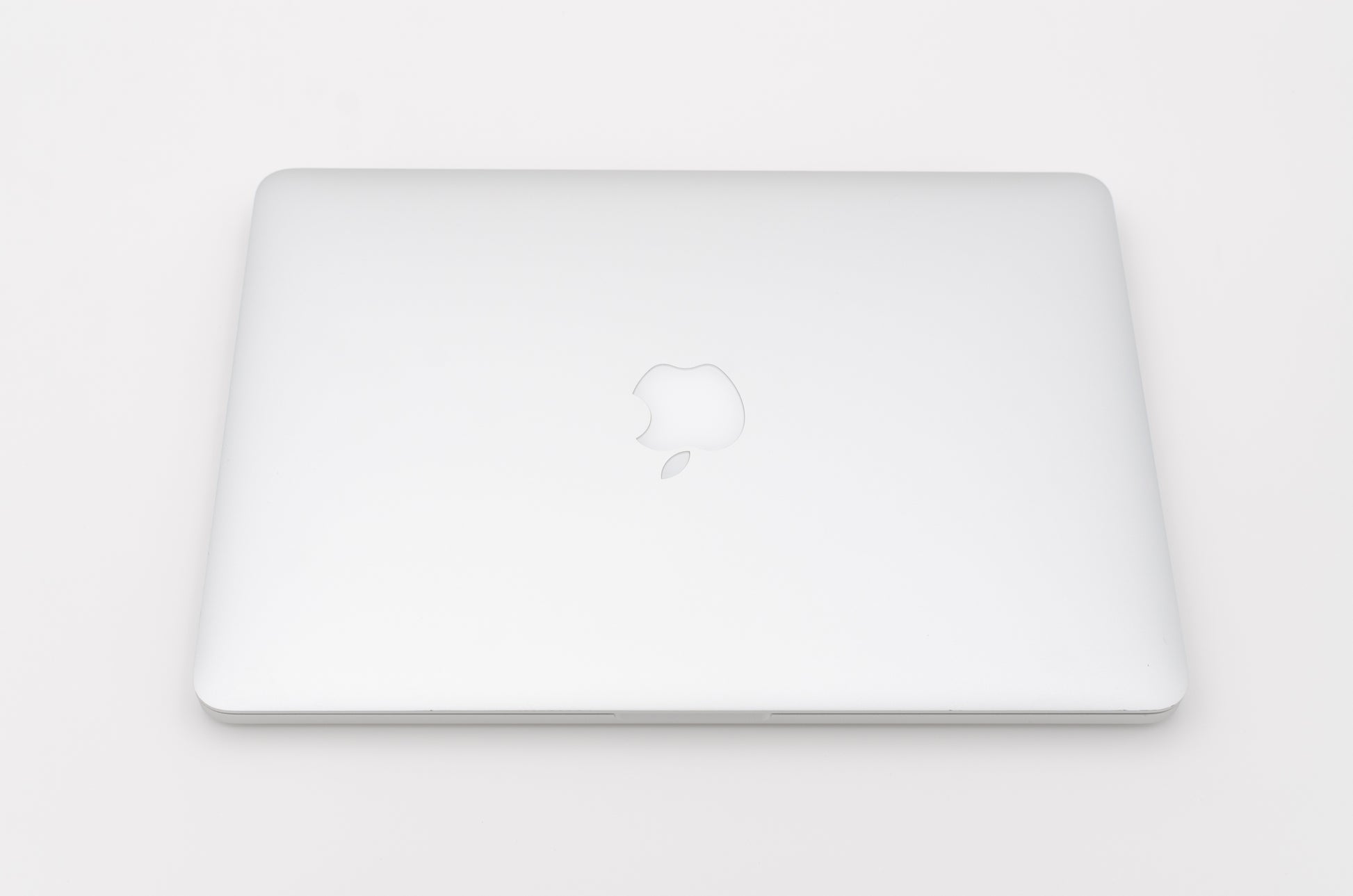 apple-mid-2014-13.3-inch-macbook-pro-retina-a1502-aluminum-dci5 - 2.6ghz processor, 8gb ram, 5100 - 1.5gb gpu-mgx82ll/a-3