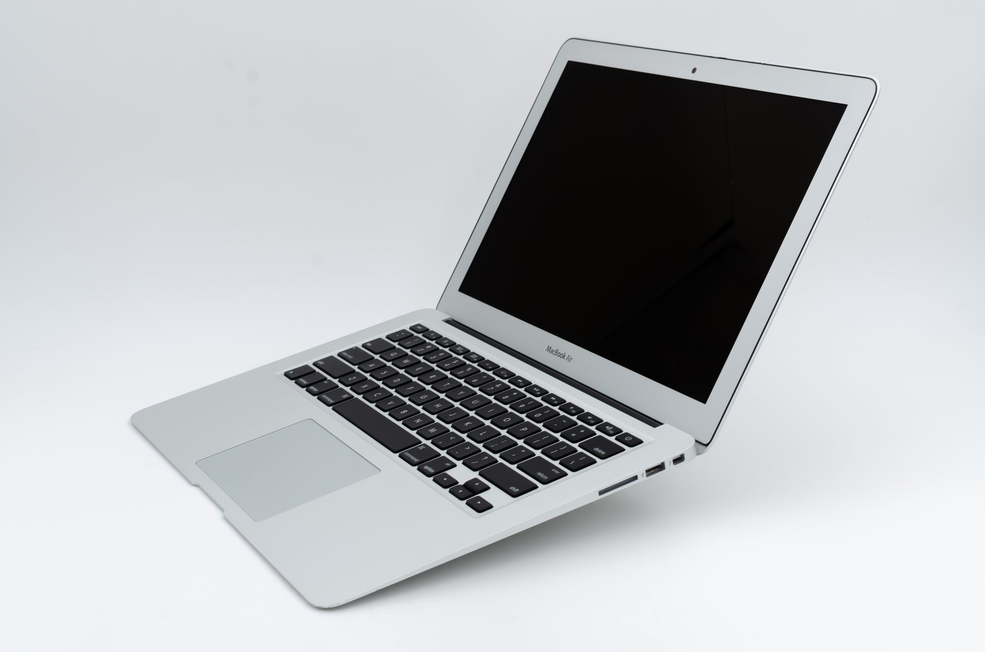 apple-mid-2014-13.3-inch-macbook-air-a1466-aluminum-dci5 - 1.4ghz processor, 8gb ram, hd 6000 - 1.5gb gpu-md760ll/b-3