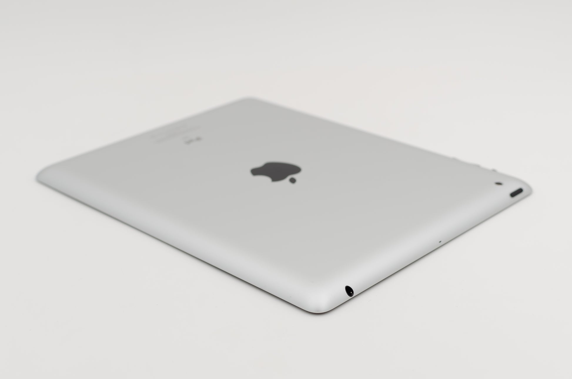 apple-2011-9.7-inch-ipad-2-a1397-silver/black-3