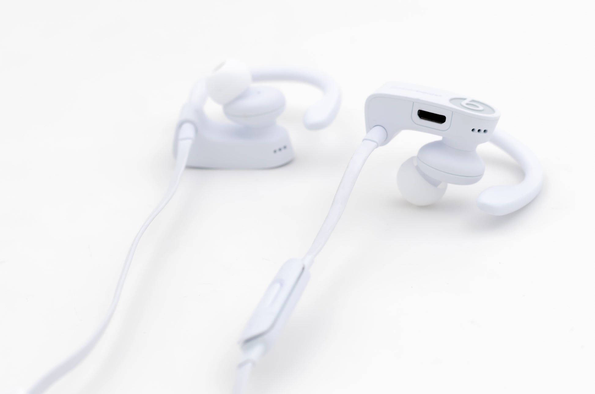 beats-powerbeats3-wireless-earphones-w/-apple-w1-chip-white-4