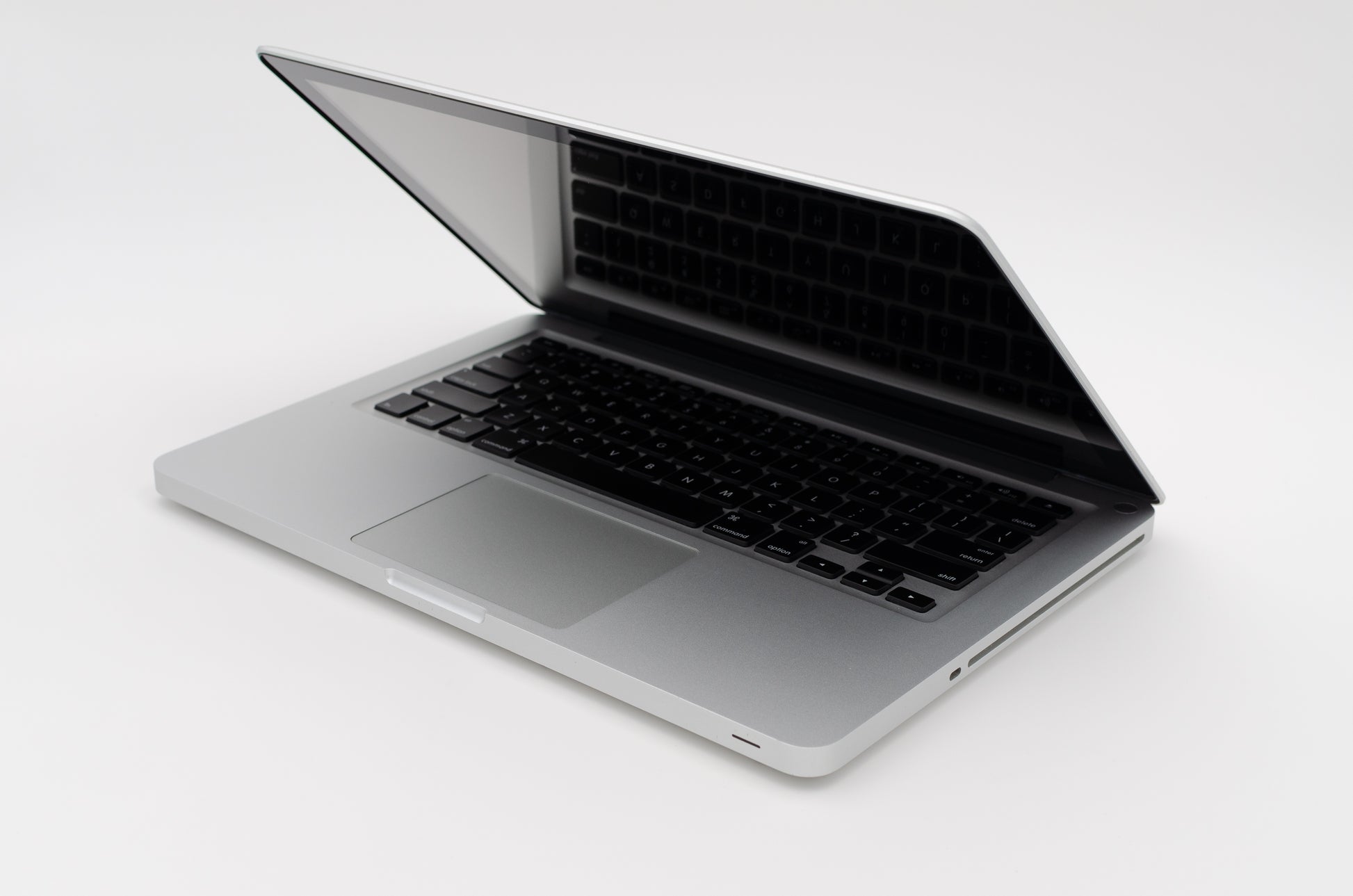apple-late-2011-13.3-inch-macbook-pro-a1278-aluminum-dci5 - 2.4ghz processor, 4gb ram, hd 3000 - 348mb gpu-md313ll/a-5