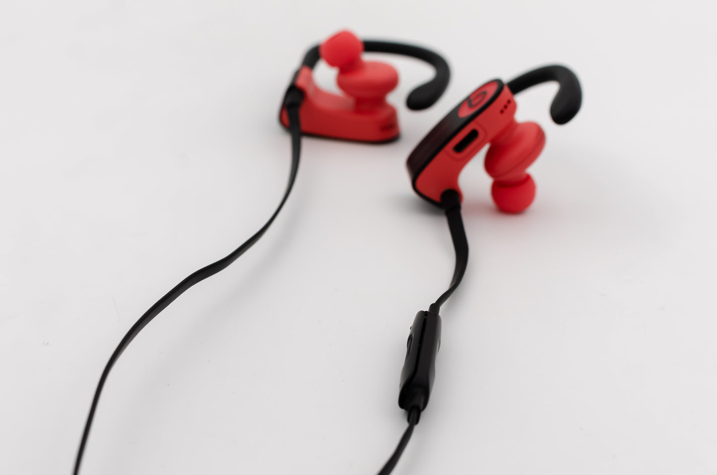 beats-powerbeats3-wireless-earphones-w/-apple-w1-chip-siren red-4