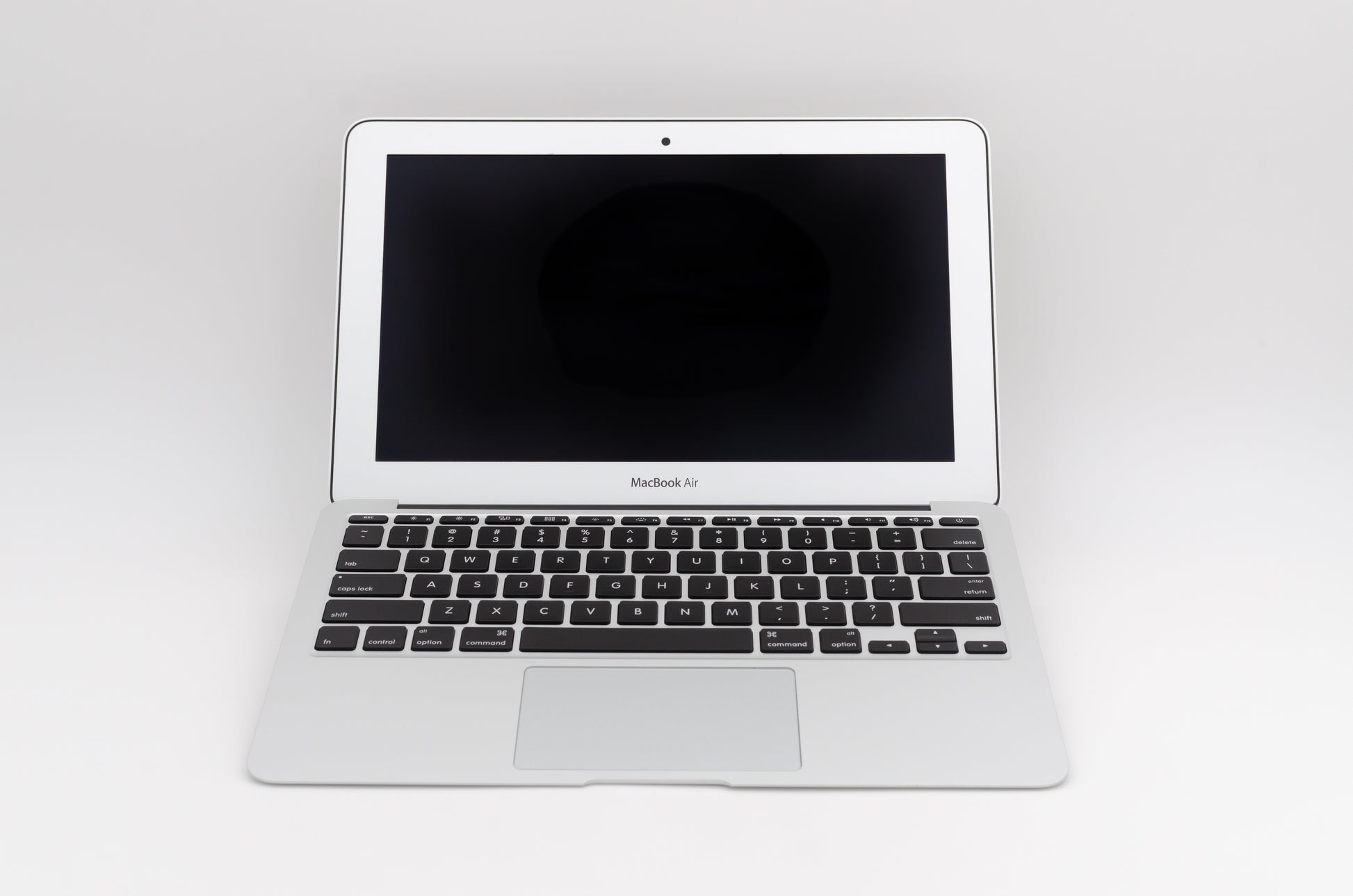 apple-mid-2012-11.6-inch-macbook-air-a1465-aluminum-dci7 - 2ghz processor, 8gb ram, hd 4000 - 512mb gpu-md845ll/a-5